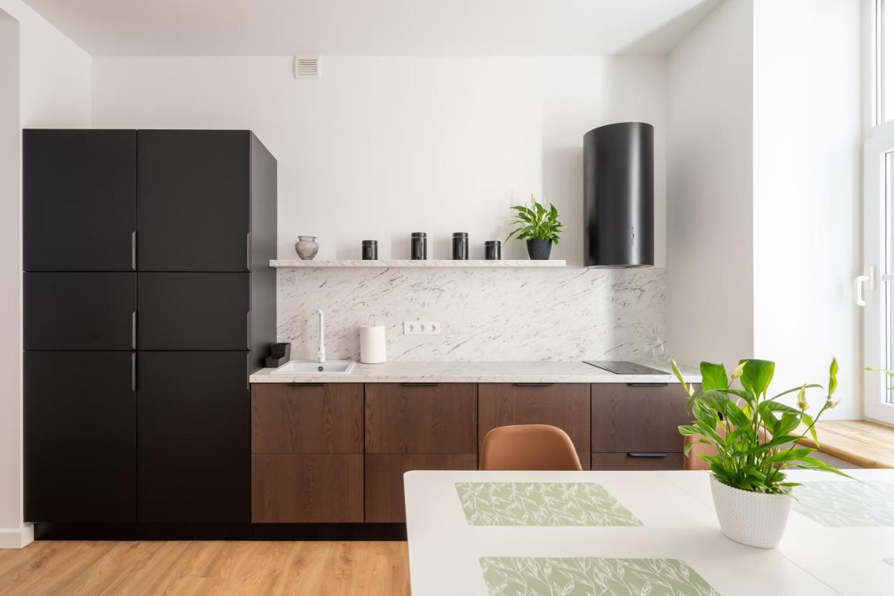 Spacious 1-Bedroom Apartment In The Heart Of Old Town Rīga Exterior foto
