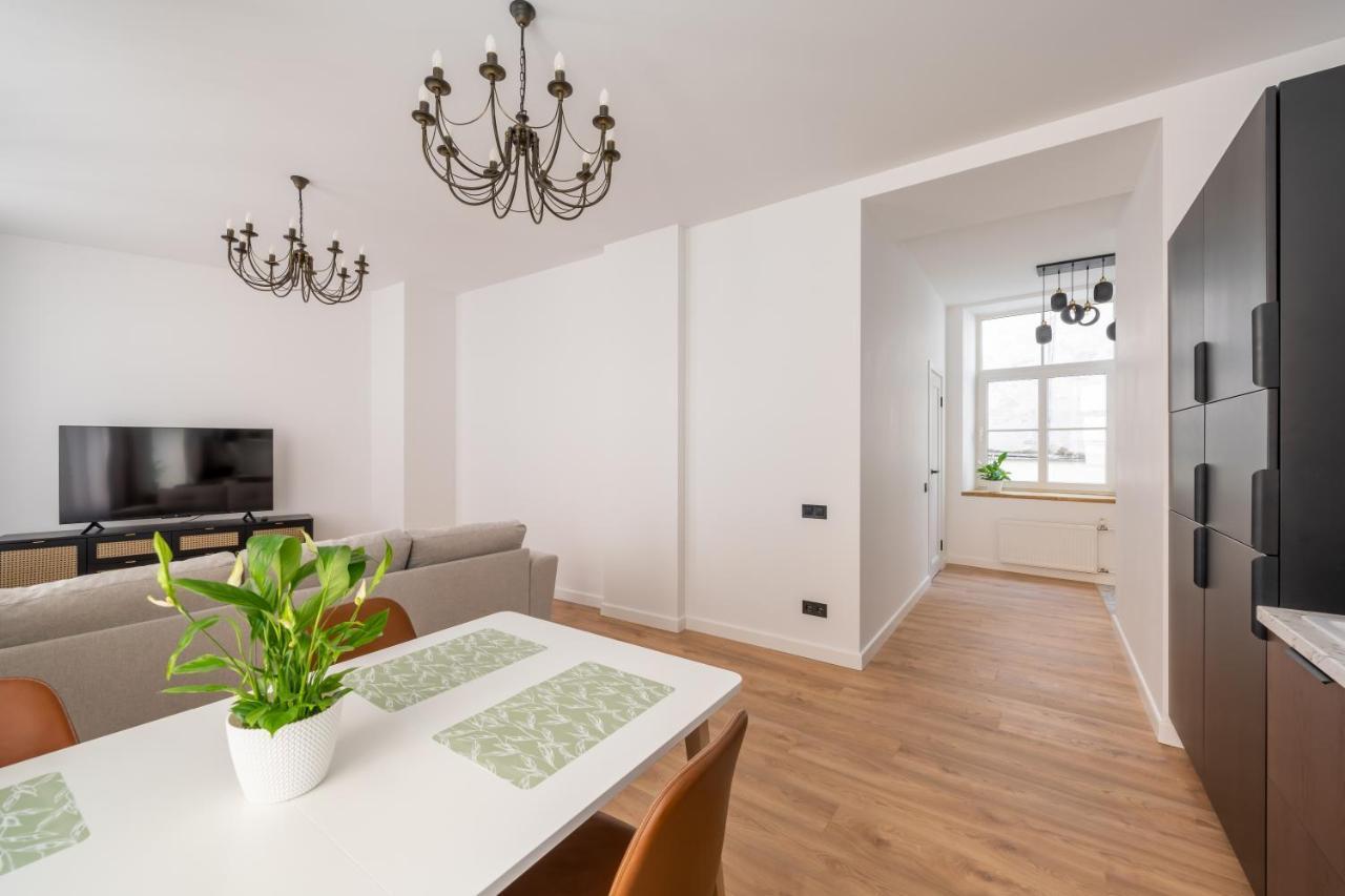 Spacious 1-Bedroom Apartment In The Heart Of Old Town Rīga Exterior foto